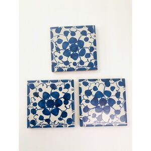 signed italian tiles set of 3 blue and white 4 inch squares collectible
